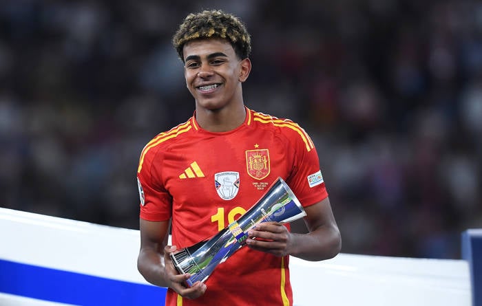 Lamine Yamal, exuberancia adolescente para alborotar el World 11 - FIFPRO World Players' Union