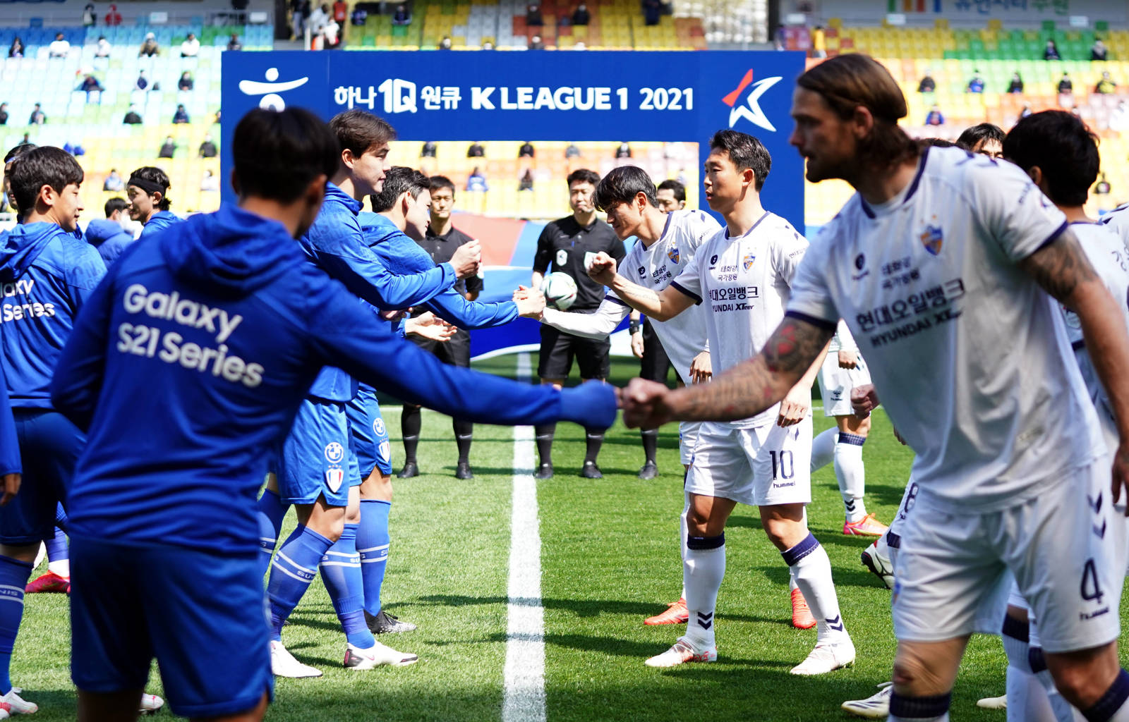 K League Handshake