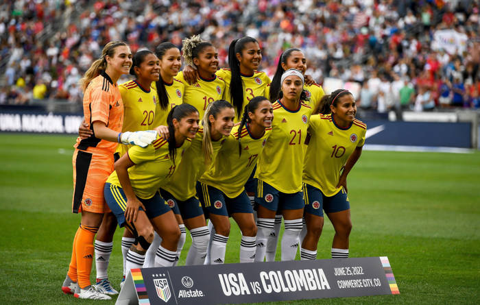 Colombia pose before a friendly match