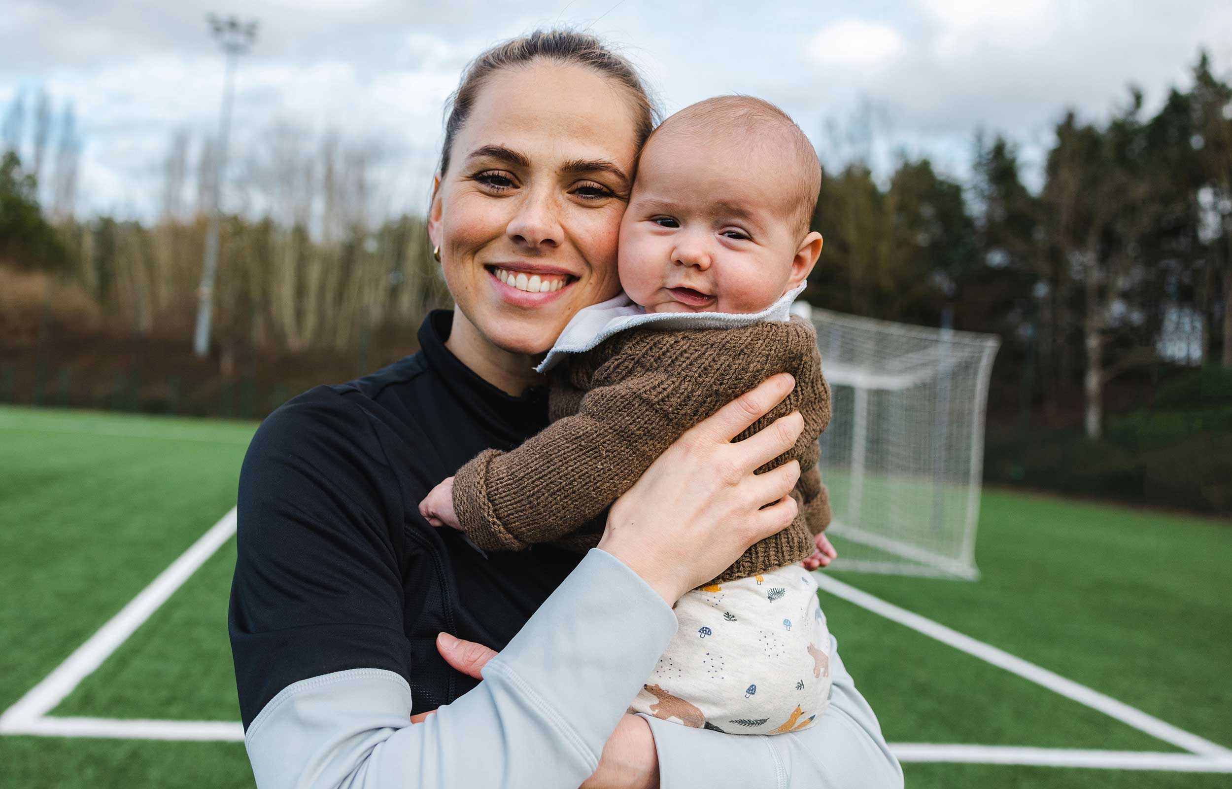 Players react to Sara Bjork Gunnarsdottir's landmark maternity