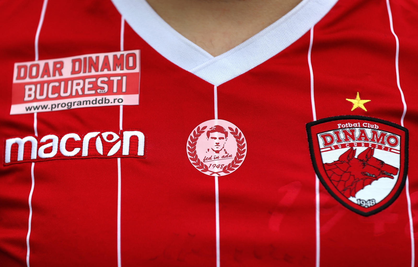 Dinamo Bucuresti shirt